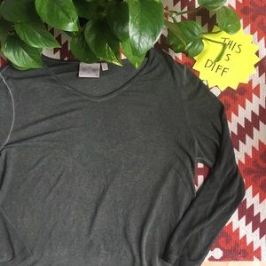 3/$25 DANTELLE Burnout Distressed Tunic Tshirt M